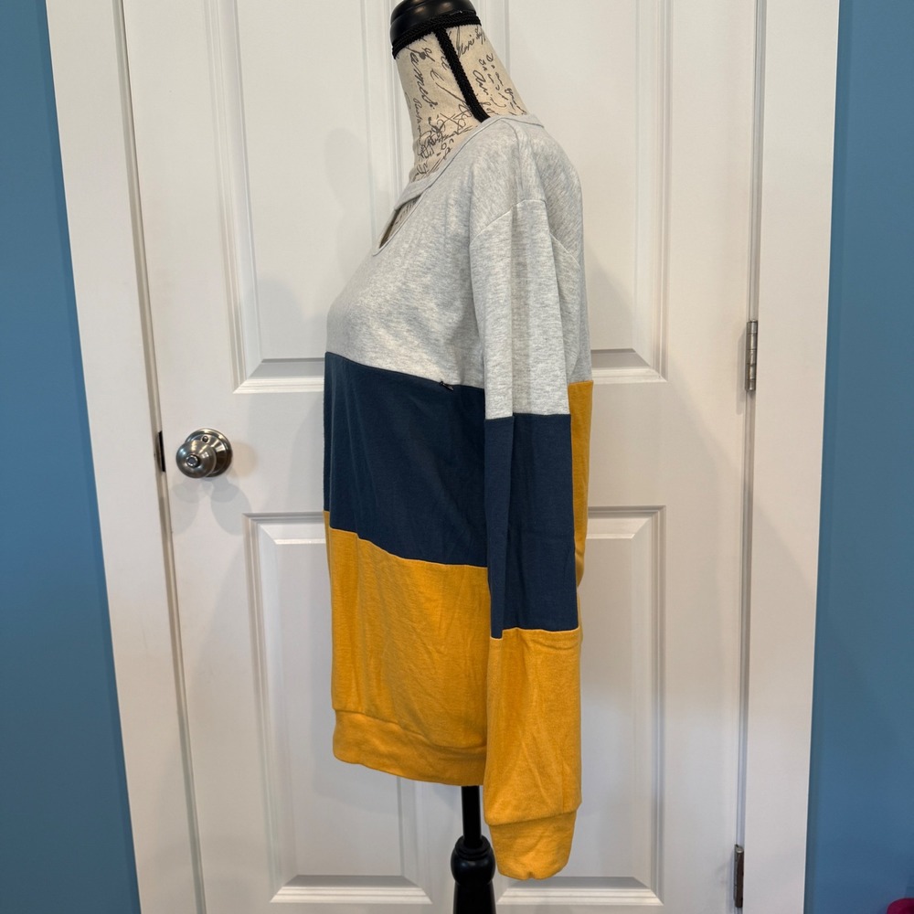 Nursing Sweatshirt Colorblock Long Sleeve Breastfeeding Top Size Small - Picture 5 of 7
